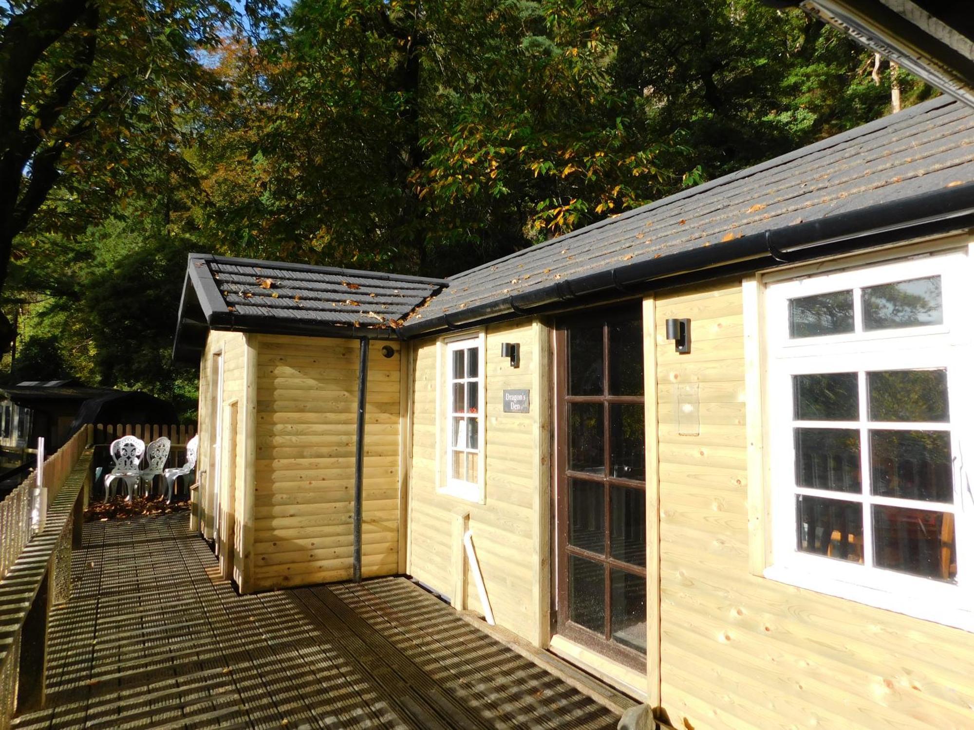 Bryn Dinas Camping Pods At The Foot Of Mt Snowdon Beddgelert Exterior photo